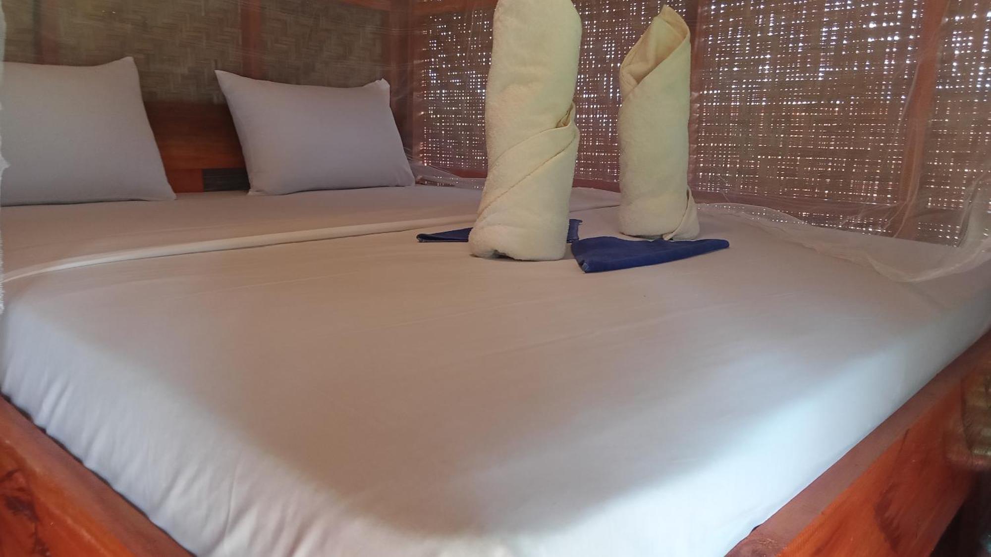 Bayan Exotic Homestay เซอนารู ภายนอก รูปภาพ