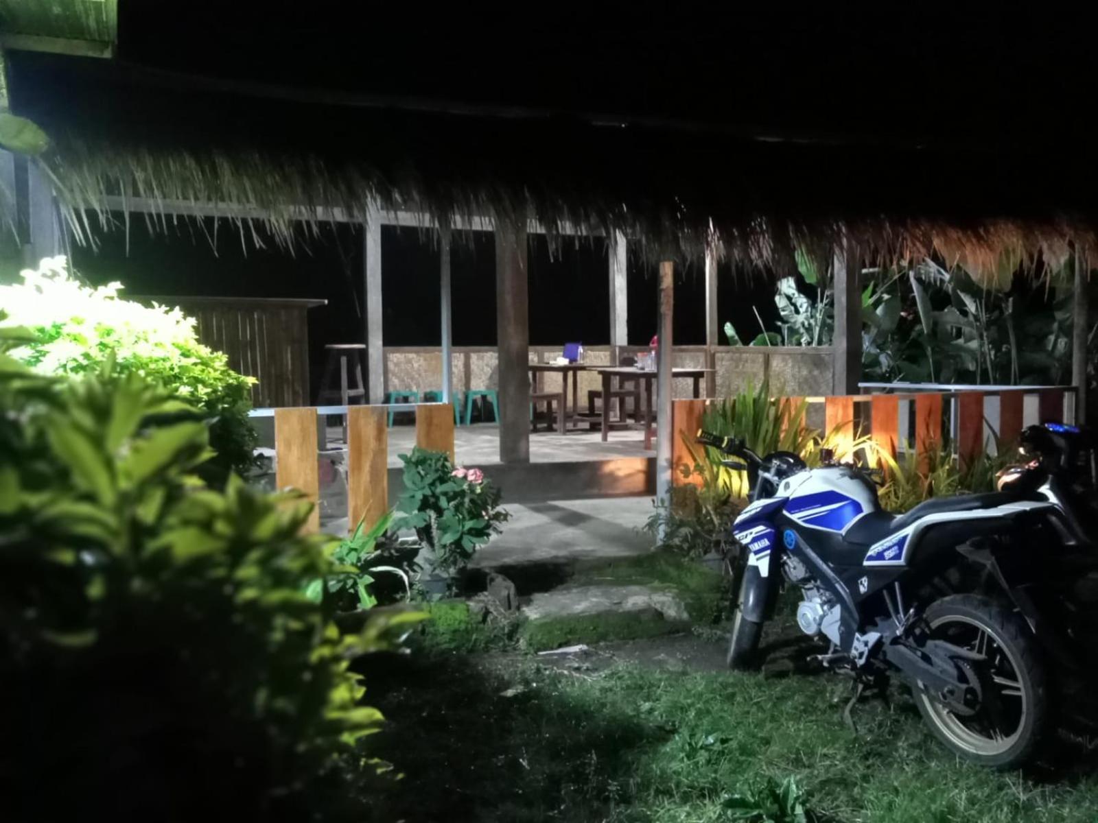 Bayan Exotic Homestay เซอนารู ภายนอก รูปภาพ