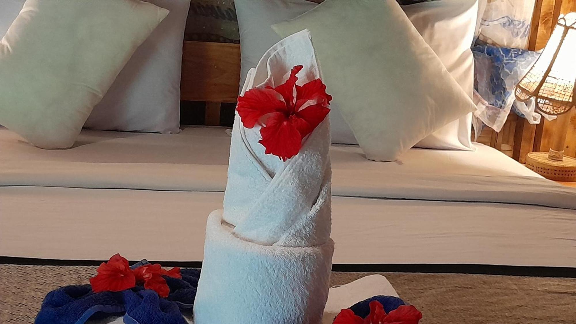 Bayan Exotic Homestay เซอนารู ภายนอก รูปภาพ