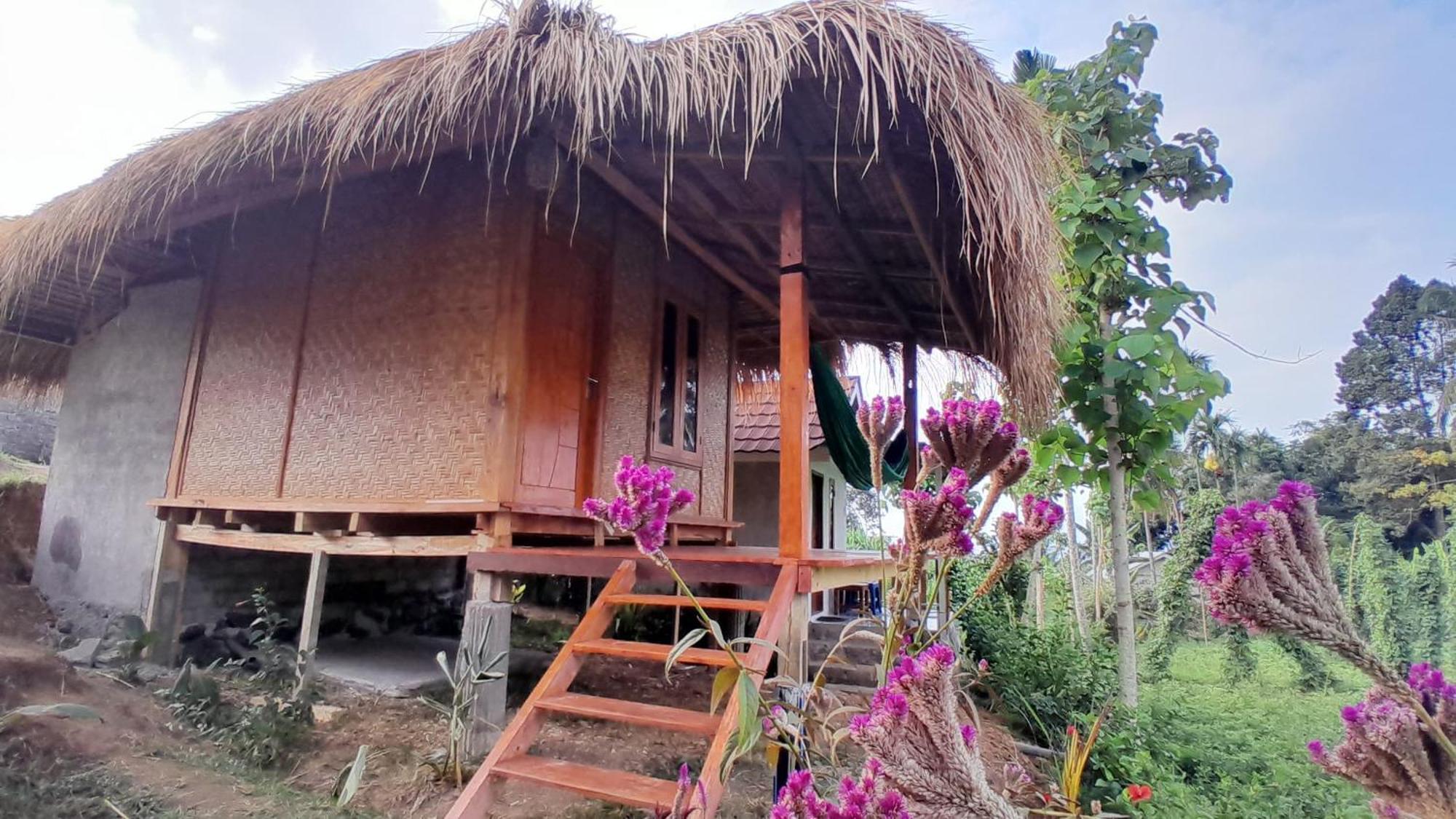 Bayan Exotic Homestay เซอนารู ภายนอก รูปภาพ